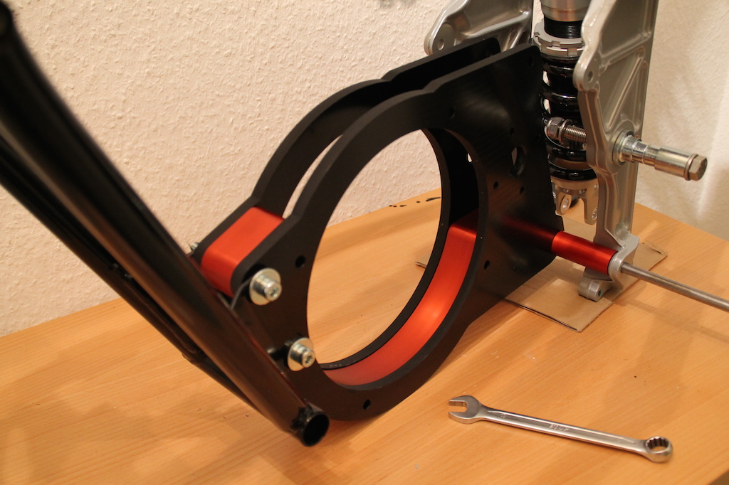 esaturno_motor_montage_5_1