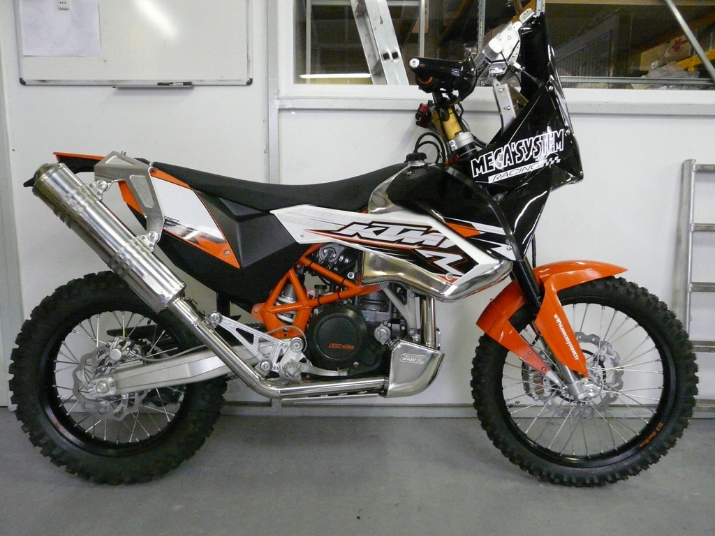 05. Крыло камаз/маз "двускатное" пластик к-630. 1 690 р. Ктм 690 sm эндуро 2008. Ktm 690 enduro.